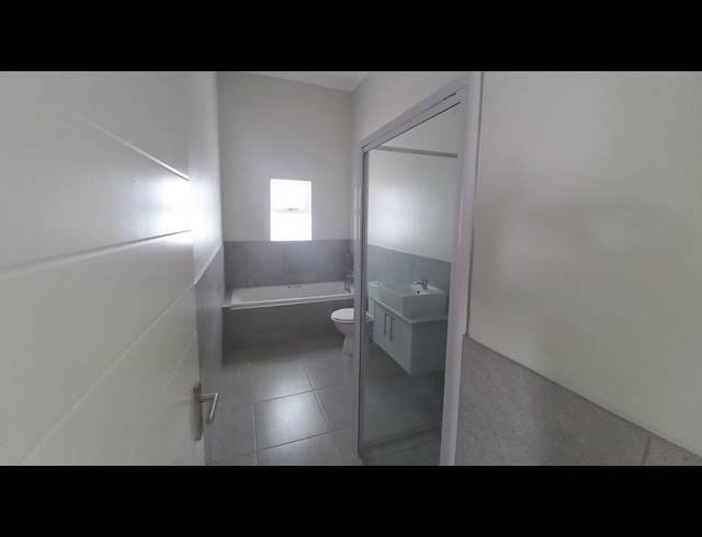 2 BEDROOM HOUSE FOR SALE IN LAMPIESBAAI